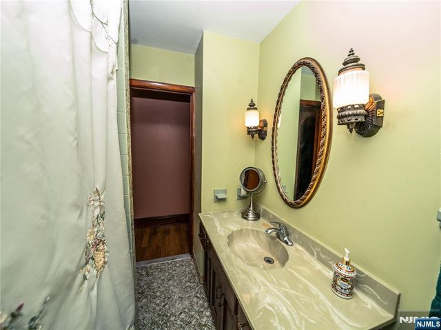 220 Clinton Avenue, Clifton, NJ 07011