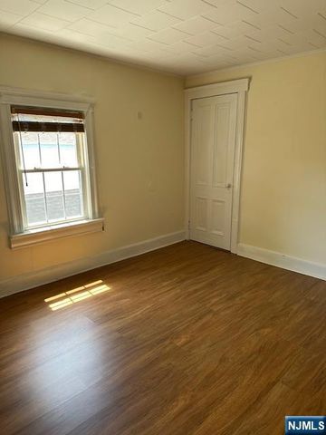 220 Clinton Avenue, Clifton, NJ 07011