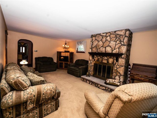220 Clinton Avenue, Clifton, NJ 07011