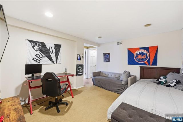 79 Truman Boulevard, Oakland, NJ 07436