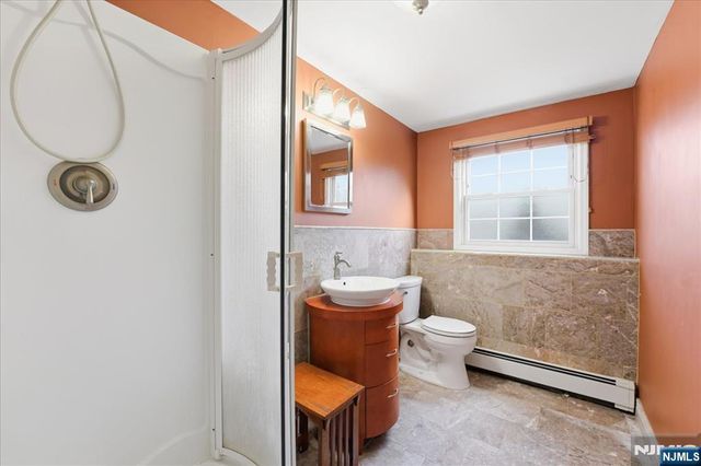 79 Truman Boulevard, Oakland, NJ 07436