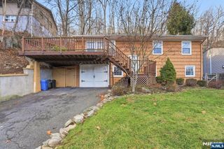 79 Truman Boulevard, Oakland, NJ 07436