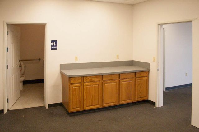 4120 Washburn Way, Klamath Falls, OR 97601