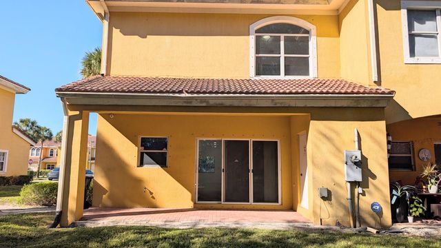 5810 Erik Way, Greenacres, FL 33463