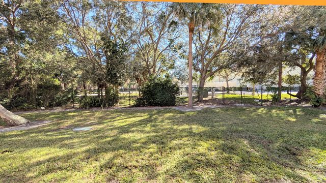 5810 Erik Way, Greenacres, FL 33463
