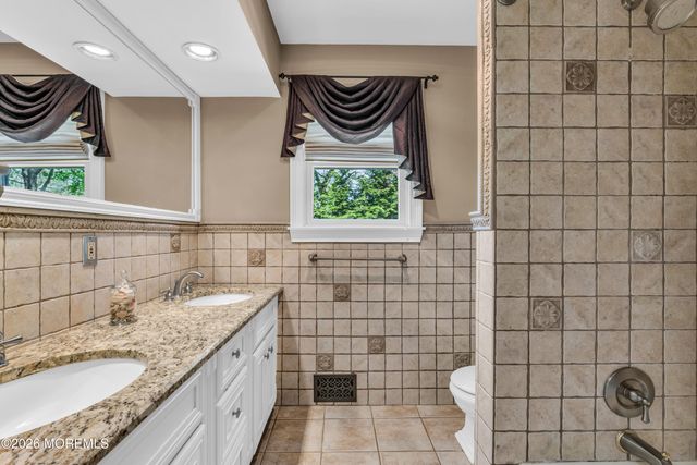 24 Laurelwood Drive, Colts Neck, NJ 07722