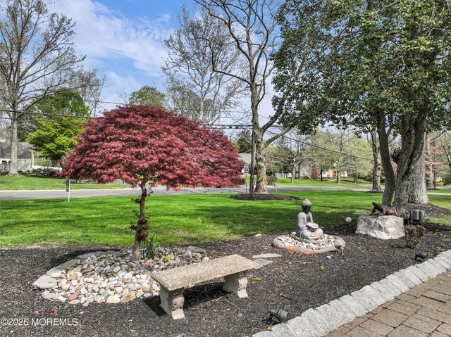 24 Laurelwood Drive, Colts Neck, NJ 07722