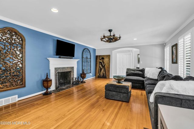 24 Laurelwood Drive, Colts Neck, NJ 07722