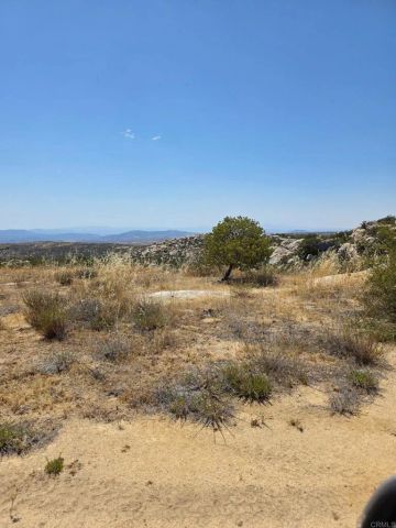789 Crazy Horse Canyon, Aguanga, CA 92536