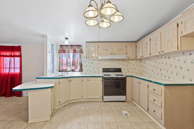 505 Ricky Zelt Drive, El Paso, TX 79928