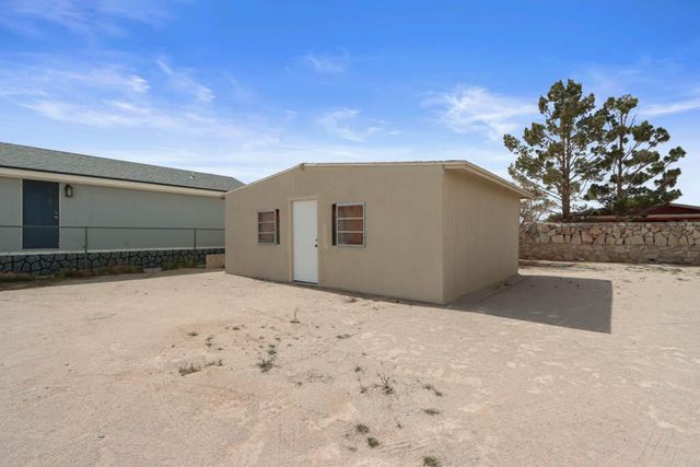 505 Ricky Zelt Drive, El Paso, TX 79928
