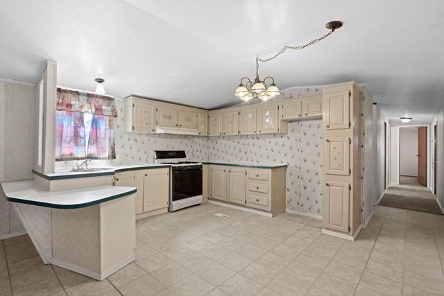 505 Ricky Zelt Drive, El Paso, TX 79928