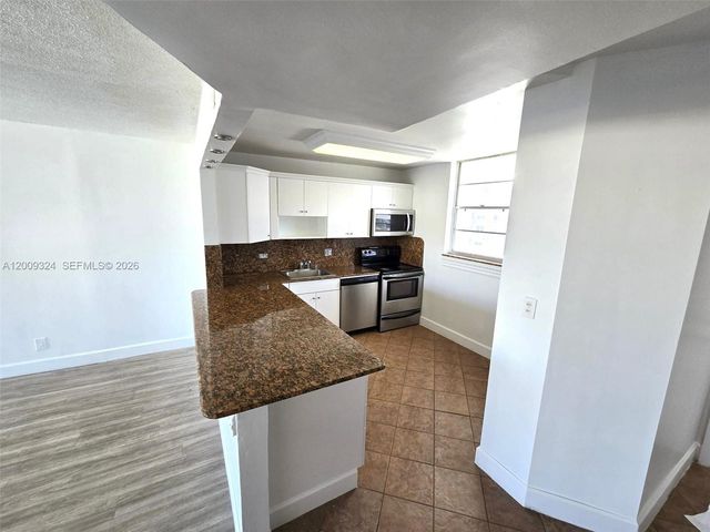3703 NE 166th St 609, North Miami Beach, FL 33160