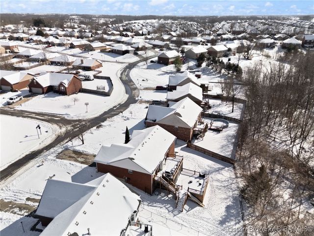 5501 Sky Ridge Road, Charlestown, IN 47111