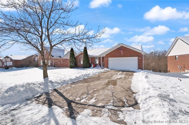 5501 Sky Ridge Road, Charlestown, IN 47111