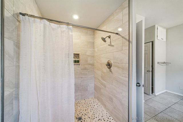 1031 E 36th Street, Tulsa, OK 74105