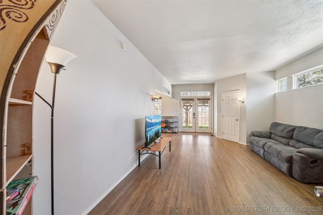 1031 E 36th Street, Tulsa, OK 74105