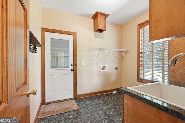 1480 Annandale Drive, Clarkesville, GA 30523
