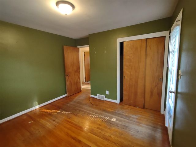 18525 Burt Road, Detroit, MI 48219