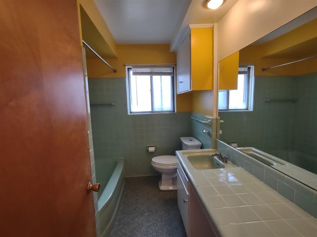 18525 Burt Road, Detroit, MI 48219