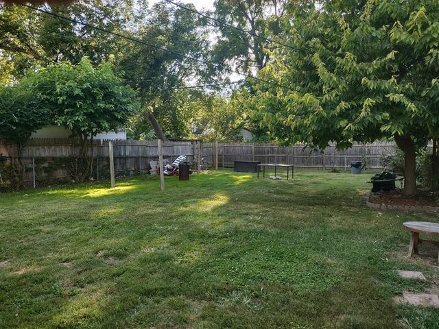 18525 Burt Road, Detroit, MI 48219