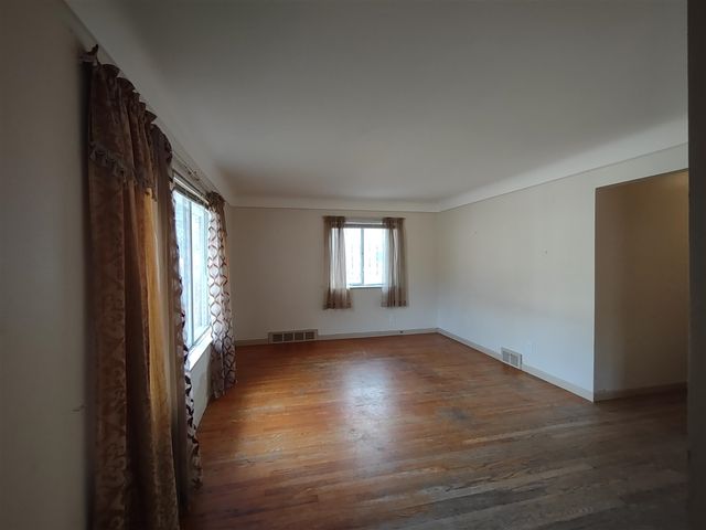 18525 Burt Road, Detroit, MI 48219