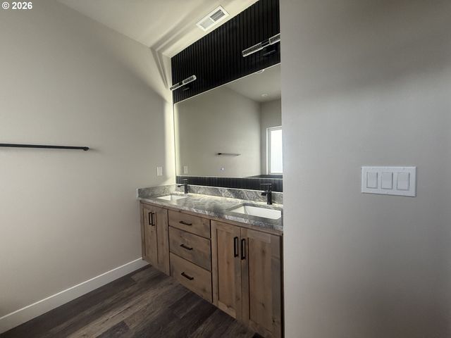 147 Deer Song Ct, Canyonville, OR 97417