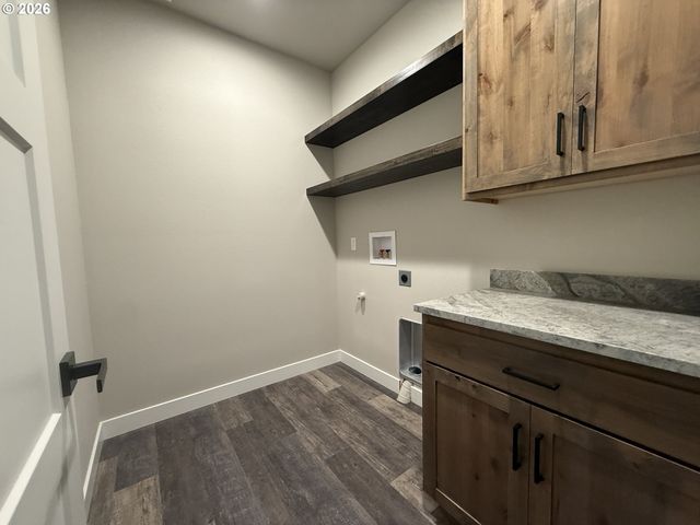 147 Deer Song Ct, Canyonville, OR 97417