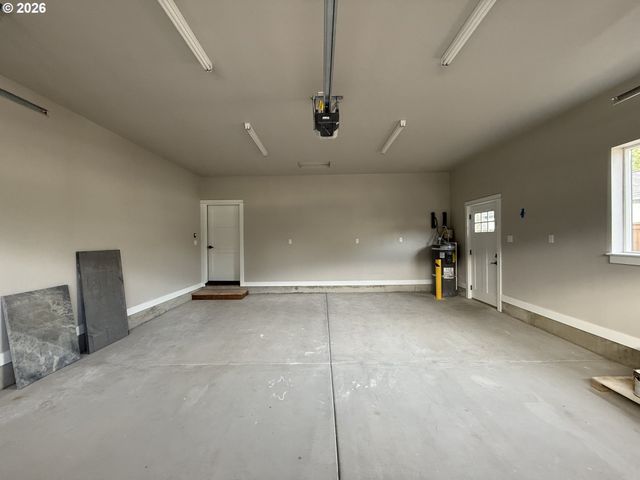 147 Deer Song Ct, Canyonville, OR 97417