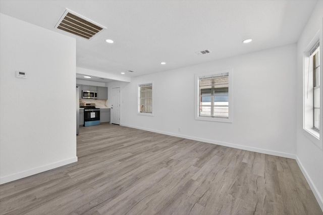 1114 Montrose Street, Port Neches, TX 77651