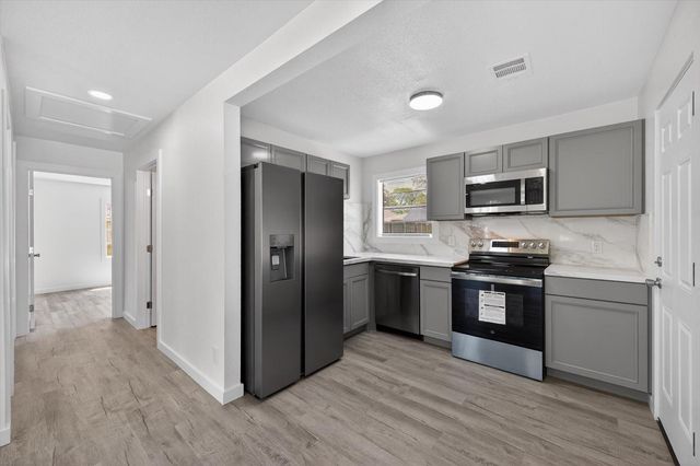 1114 Montrose Street, Port Neches, TX 77651