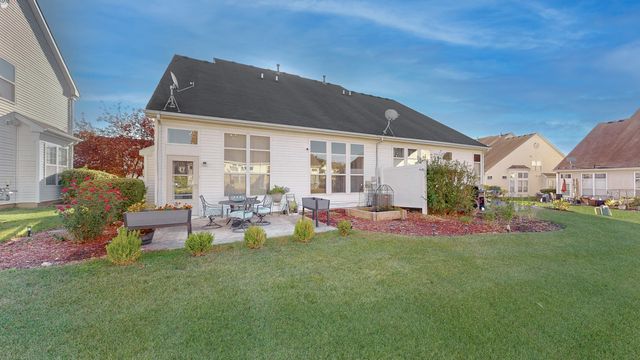 905 Bluebell Circle, Joliet, IL 60431