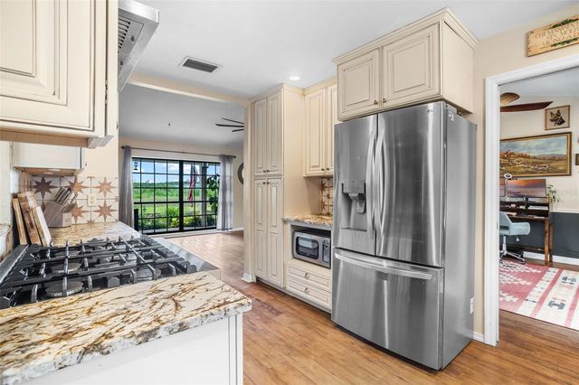 2002 FAIRWAY DRIVE, Eustis, FL 32726