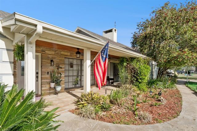 2002 FAIRWAY DRIVE, Eustis, FL 32726