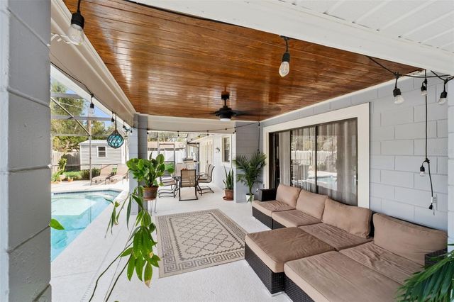 2002 FAIRWAY DRIVE, Eustis, FL 32726