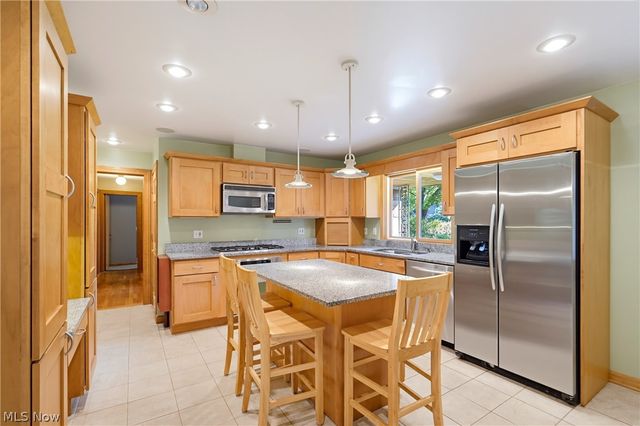 3217 Fulton Drive NW, Canton, OH 44718