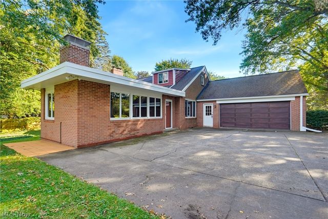 3217 Fulton Drive NW, Canton, OH 44718