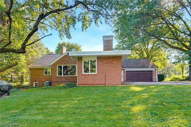3217 Fulton Drive NW, Canton, OH 44718