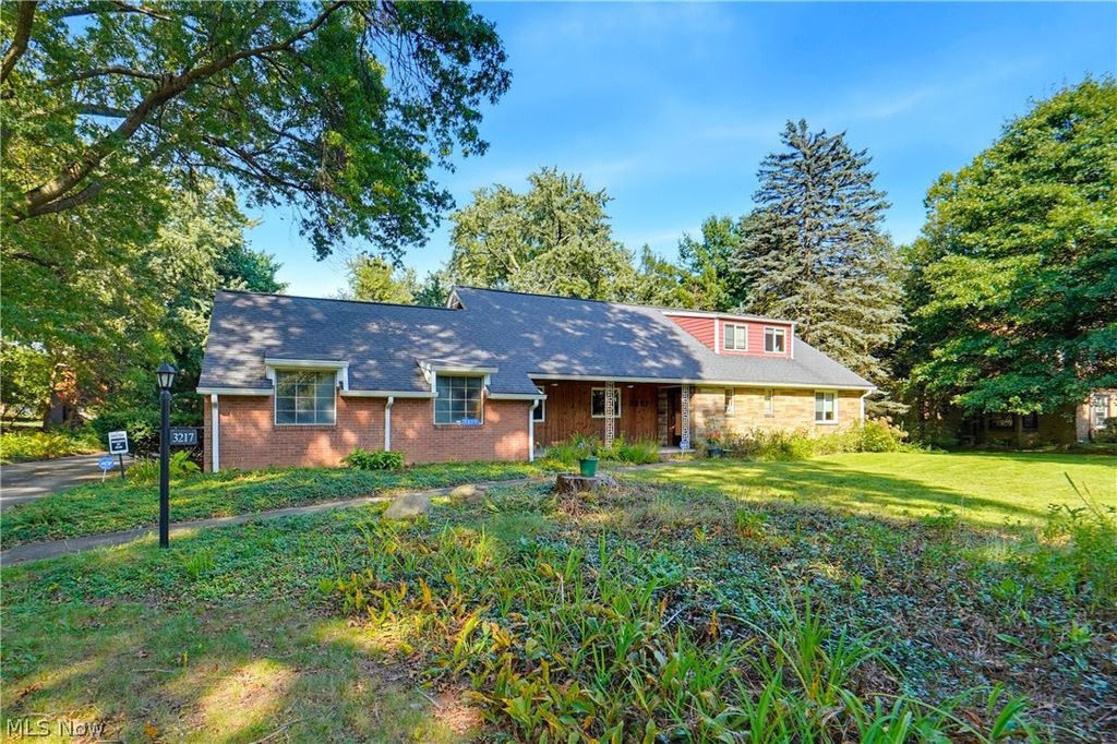 3217 Fulton Drive NW, Canton, OH 44718