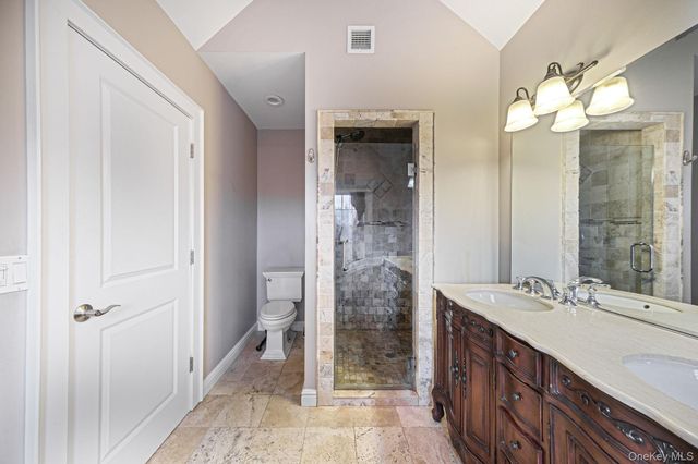 30 Hampton Drive, Center Moriches, NY 11934