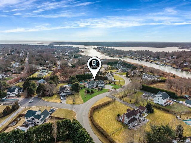 30 Hampton Drive, Center Moriches, NY 11934