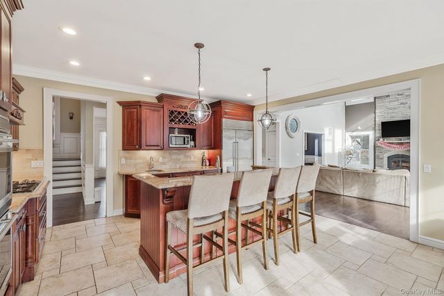 30 Hampton Drive, Center Moriches, NY 11934