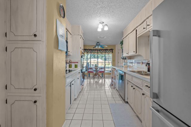 15 Cliff Drive, Mineral Wells, TX 76067