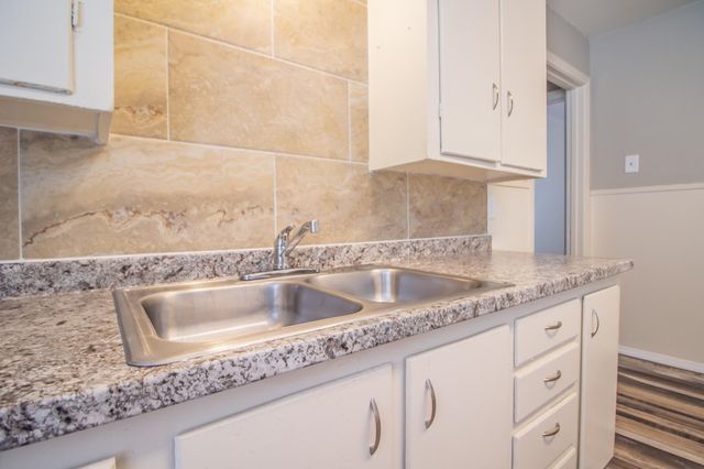 1304 42nd Street, Lubbock, TX 79412