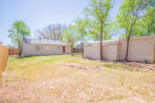 1304 42nd Street, Lubbock, TX 79412
