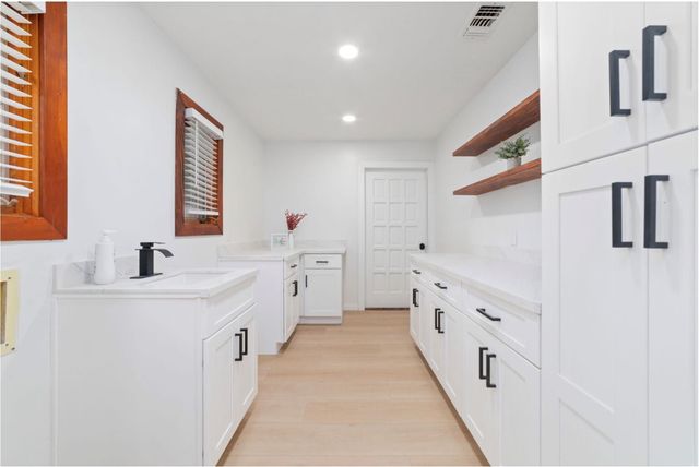 11411 Ash Creek Drive, Houston, TX 77043