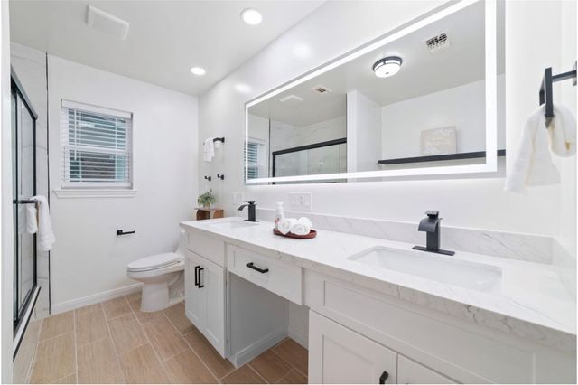 11411 Ash Creek Drive, Houston, TX 77043