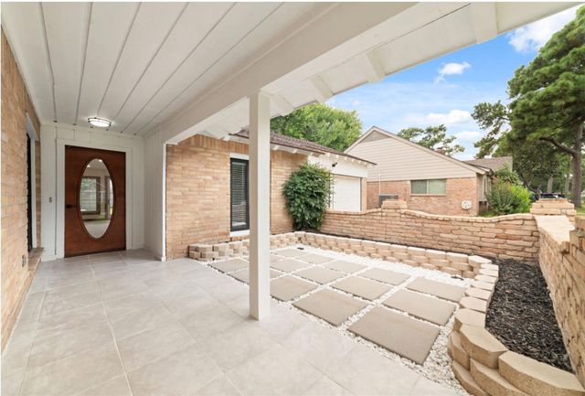 11411 Ash Creek Drive, Houston, TX 77043