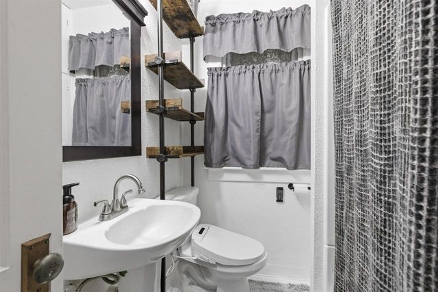 208 CENTER STREET, Neenah, WI 54956