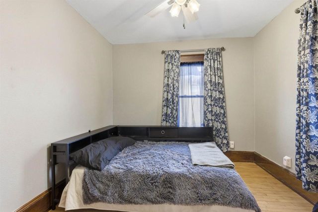 208 CENTER STREET, Neenah, WI 54956